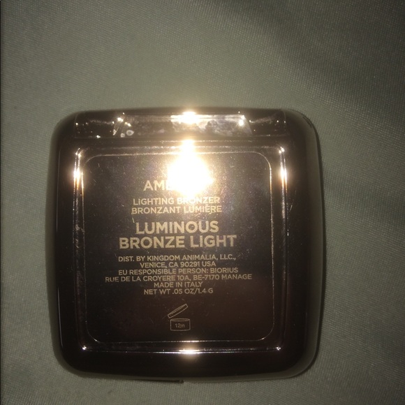 Makeup bundle. - Picture 4 of 8